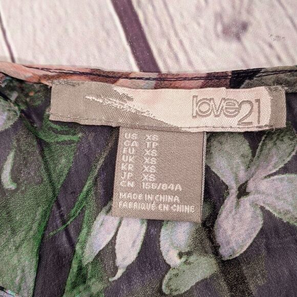 Love21 Sheer Floral Open Back Flowy Blouse - Picture 8 of 8